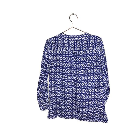 Chico's Blue/White Aztec Ikat peasant Print Tie-Front Blouse Size 0 small - Picture 3 of 8